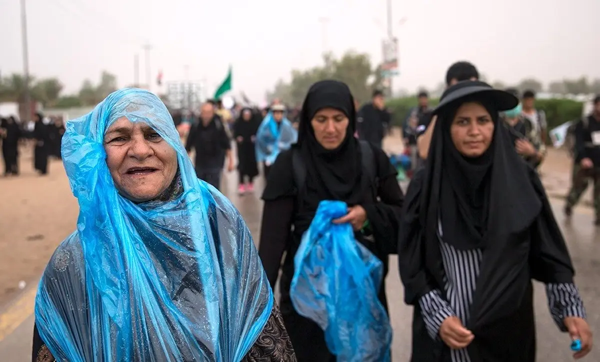 پیاده‎روی اربعین زیر باران / تصاویر