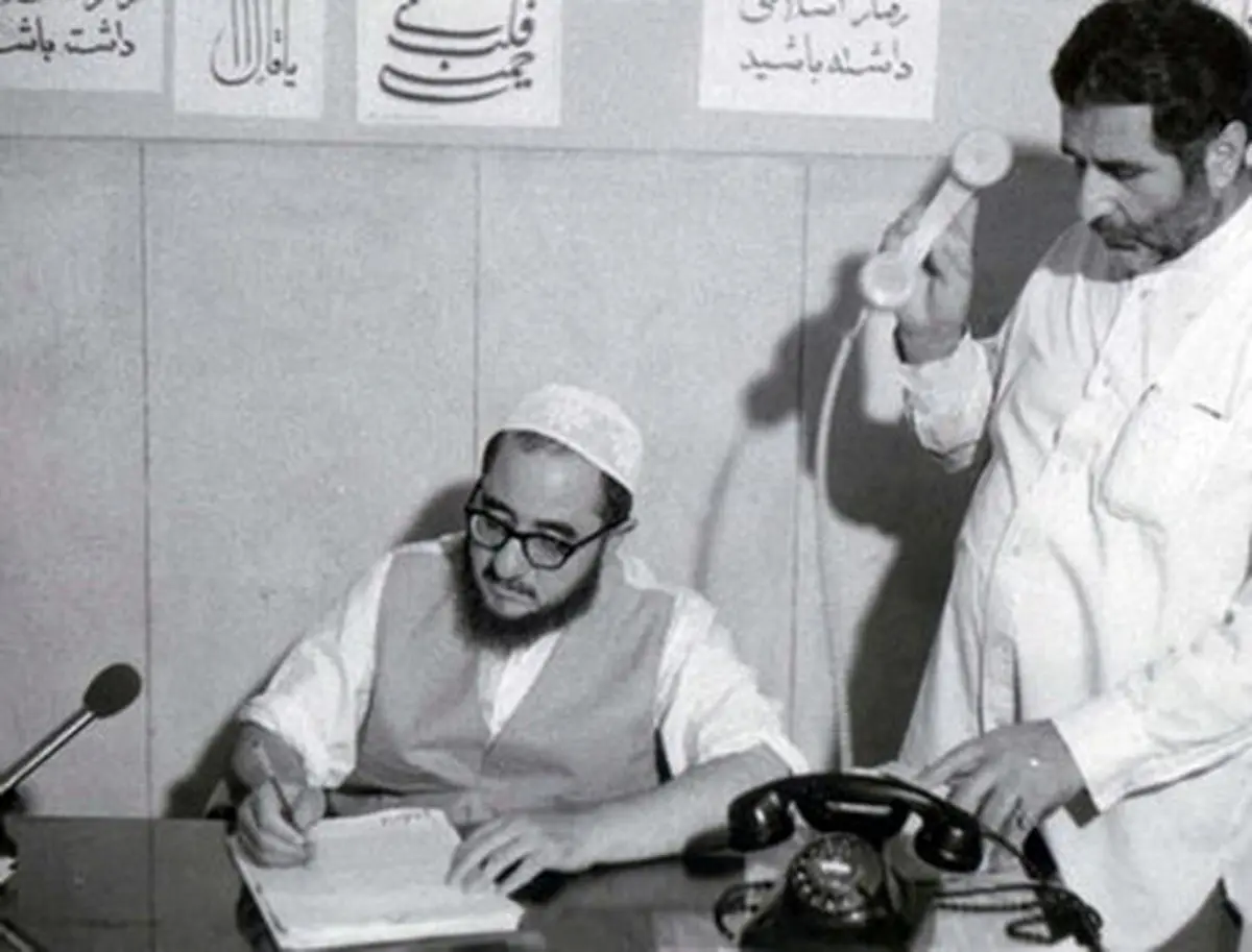 پاسخ آیت الله هاشمی به اصرار خلخالی برای نخست وزیر شدن