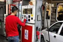 جزئیات طرح مجلس برای تغییر در شیوه سهمیه‌بندی بنزین / تخصیص سهمیه بنزین، به جای خودروها به افراد خانواده ها / به هر فرد از جامعه، ماهیانه ۲۰ لیتر بنزین تعلق گیرد