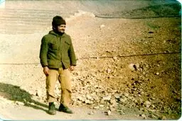 ماجرای مجروحیت اولین جانباز انقلاب به خاطر پایین آوردن عکس شاه + تصاویر