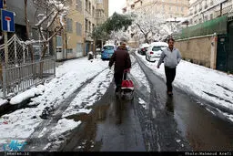 مشکلات عبور و مرور در تهران بعد از برف دیروز/تصاویر
