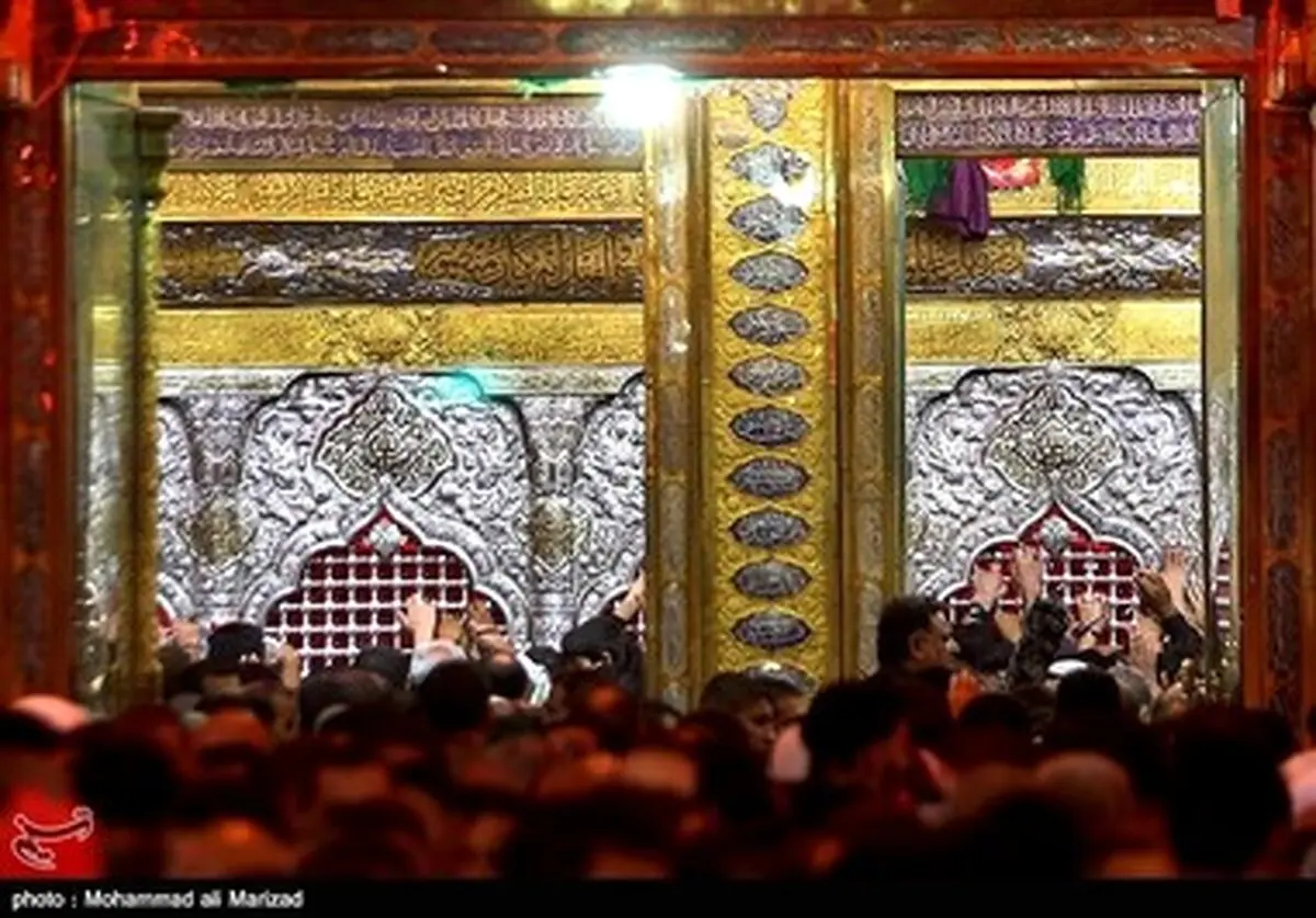 حال و هوای حرم امام حسین(ع) در شب هفتم محرم/ گزارش تصویری