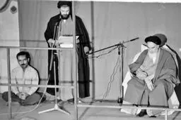 11 مرداد 1360- تنفیذ حکم ریاست‌جمهوری رجایی/تصاویر