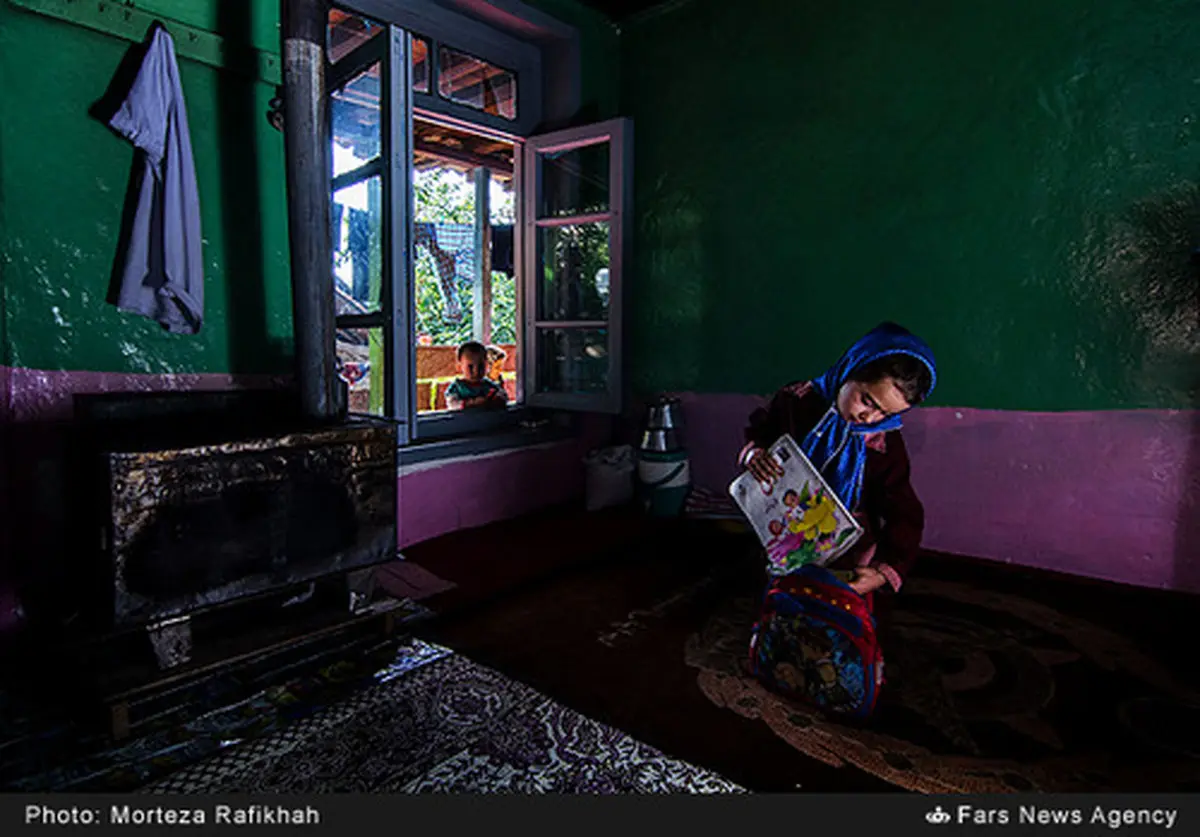 آغاز سال تحصیلی در روستای شاه میلرزان/عکس