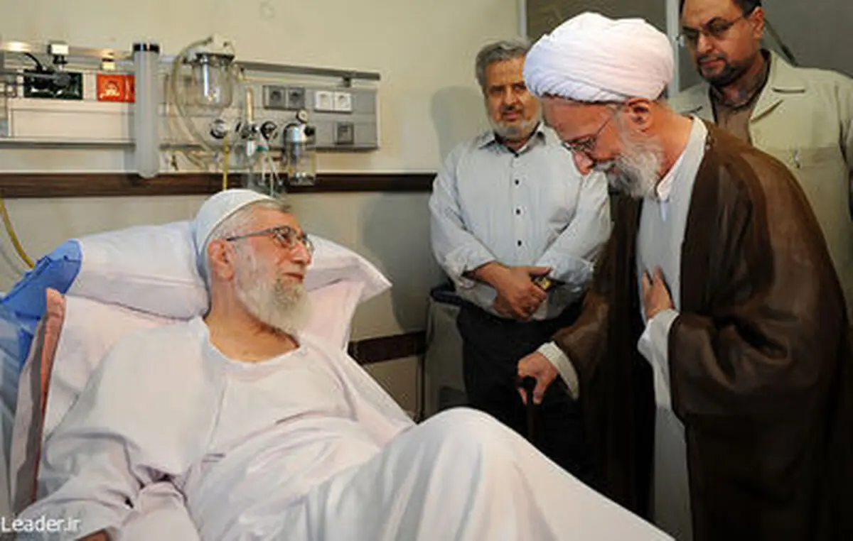 عیادت آیت الله مصباح، آیت الله گرامی و جمعی از مسئولان نظام از رهبر معظم انقلاب/ تصاویر