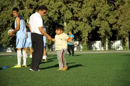عکس/ کودکی که یخ قلعه‌نویی را آب کرد