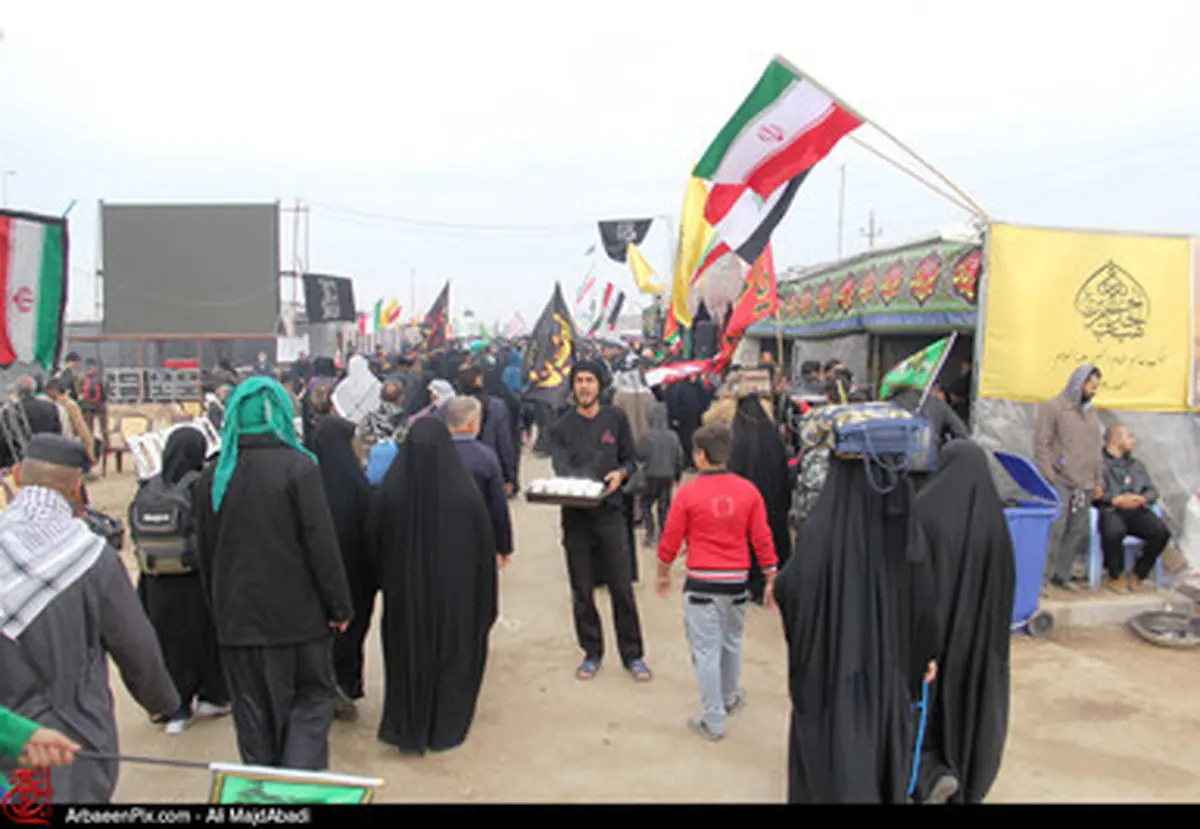 گوشه‌ای از فعالیت‌های موکب خدام الحسین(ع) - عمود ۱۱۲۰/تصاویر