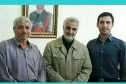 سردار سلیمانی در منزل اولین شهید مدافع حرم ارتش/عکس