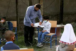 عکسی دیدنی از یکی از مدارس زاهدان در شرایط جدید