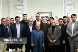 تصاویری از جلسه تقدیر رییس مجلس از علیرضا کریمی و تیم ملی وزنه برداری