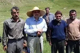 لاریجانی با کلاه حصیری/عکس