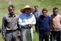 لاریجانی با کلاه حصیری/عکس