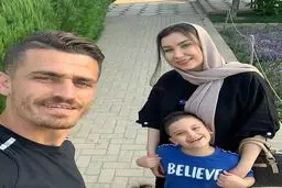 عكس كاپيتان استقلال در كنار خانواده!