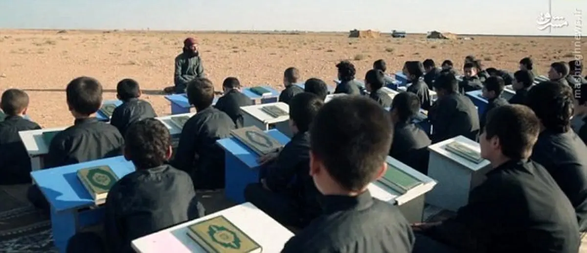 کلاس قرآن داعش برای کودکان سوری /عکس