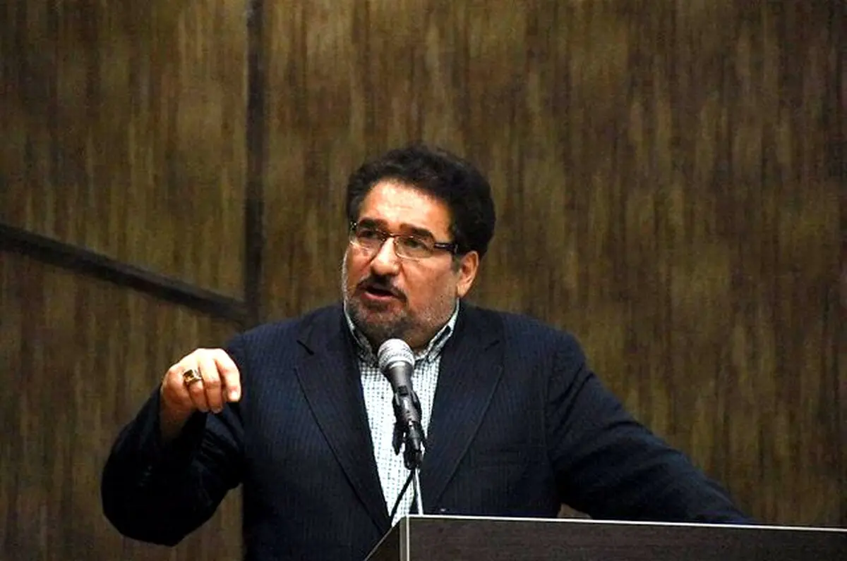 تابش:خودسانسوری آسیب‌ها را کاهش نمی‌دهد، نگاه‌ها باید تغییر کند