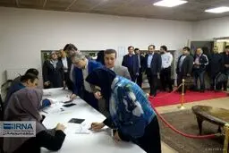 صف رای ایرانی ها در آنکارا - ترکیه برای شرکت در انتخابات ریاست جمهوری/ عکس