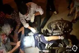 صحنه پاره شدن ران پای پسر 11 ساله با فرمان دوچرخه/میله داخل اتاق عمل از پایش خارج شد + عکس