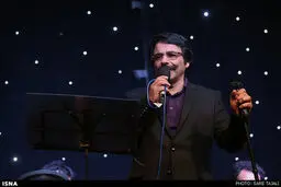 روایتی تصویری از کنسرت علیرضا افتخاری در کرمان