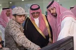 چه‌ کسی‌ دستور حمله‌ به‌ یمن‌ را صادر کرد؟/ عکس