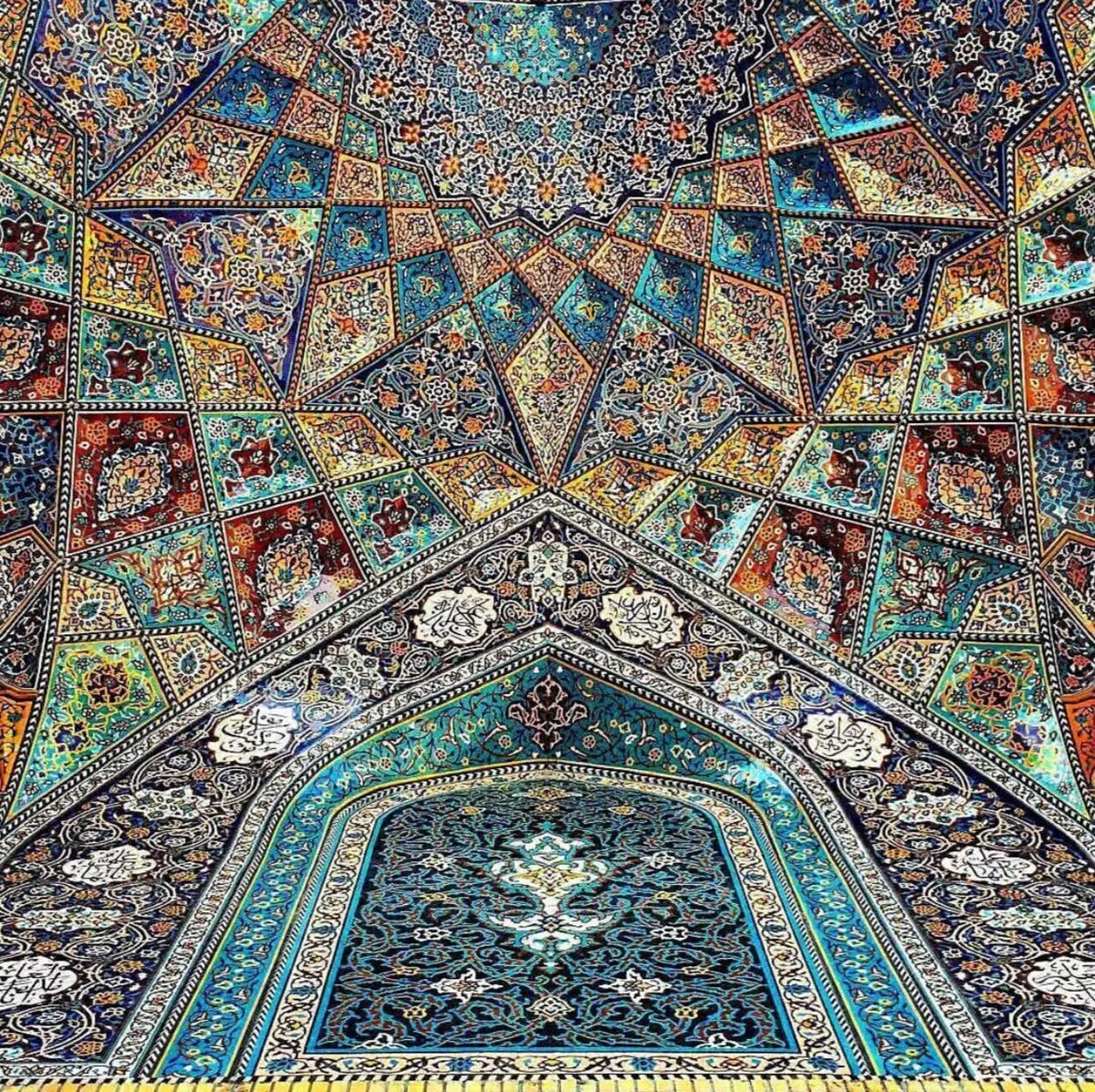 نمایی بی نظیر از مسجد آقابزرگ / عکس