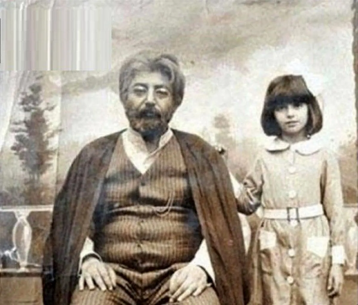 تصویر زیرخاکی از جمشيد مشايخي و ليلا حاتمي