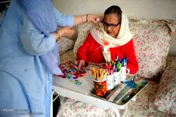 ناگهان 84 سالگی؛ روایتی رنگارنگ از نقاشی های مادربزرگ 86 ساله/تصاویر