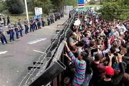 میقاتی:با چند کشور عربی برای بازگشت آوارگان سوری توافق کردیم