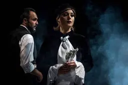 شبنم مقدمی در نمایش مرغ دریایی‌من