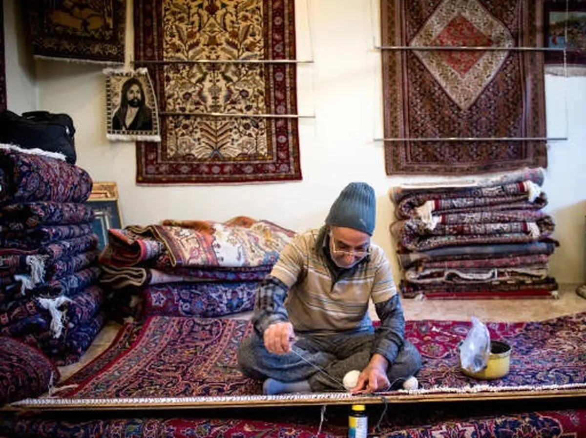 نقش تار و پود در بازار فرش تهران/تصاویر