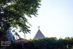 کلیسا و قبرستان تاریخی ارامنه مشهد+عکس‌ها