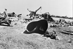 تصاویر / سالروز شکست آمریکا در طبس