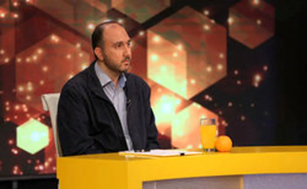 سایت محسن رضایی:عوض کنید مدیر بی تجربه شبکه 3 را با این رسوایی قماربازی اش