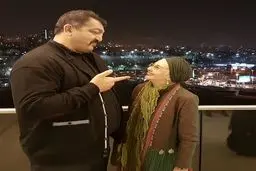 عکسی از کتایون‌ ریاحی با بادیگارد جنیفرلوپز