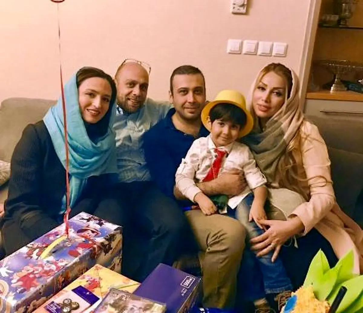 گلاره عباسی درکنار محسن چاوشی و همسرش در جشن تولد پسرشان زانکو