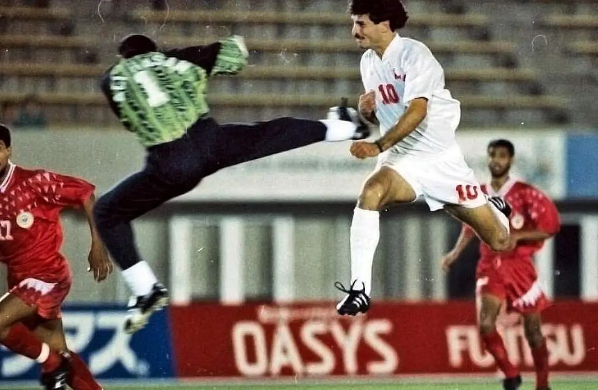 لحظه پاره شده طحال علی دایی در تیم ملی/عکس