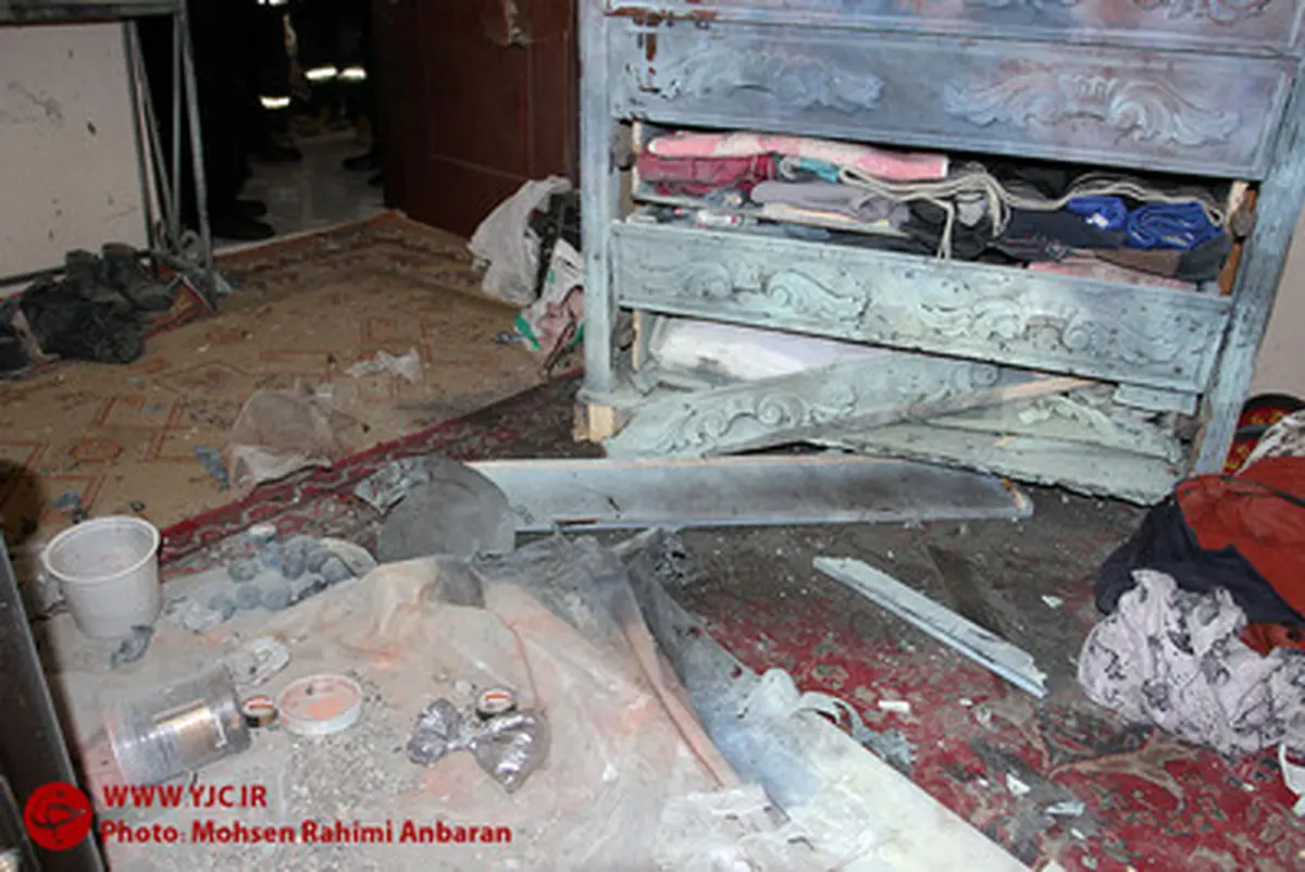 انفجار ترقه در یک واحد مسکونی/تصاویر