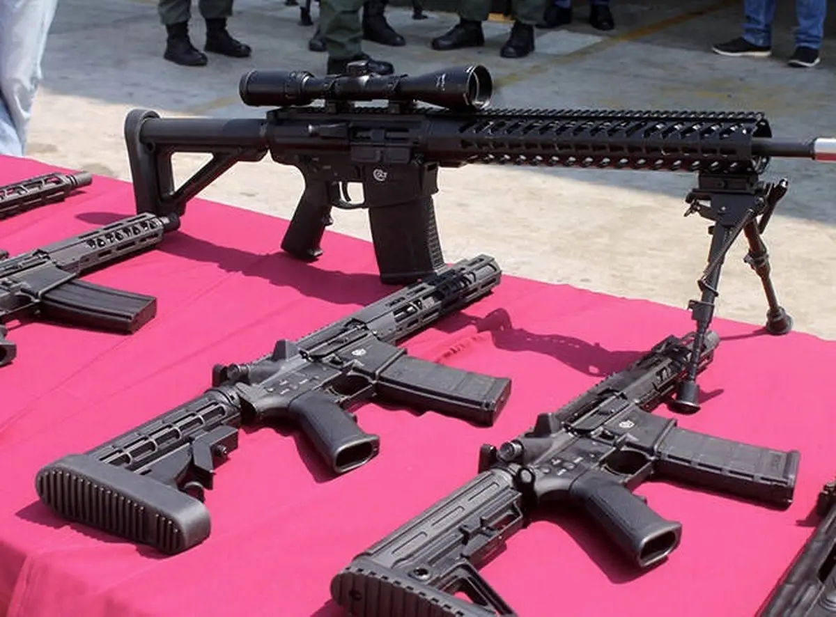 توقیف تسلیحات آمریکایی در فرودگاه ونزوئلا/تصاویر