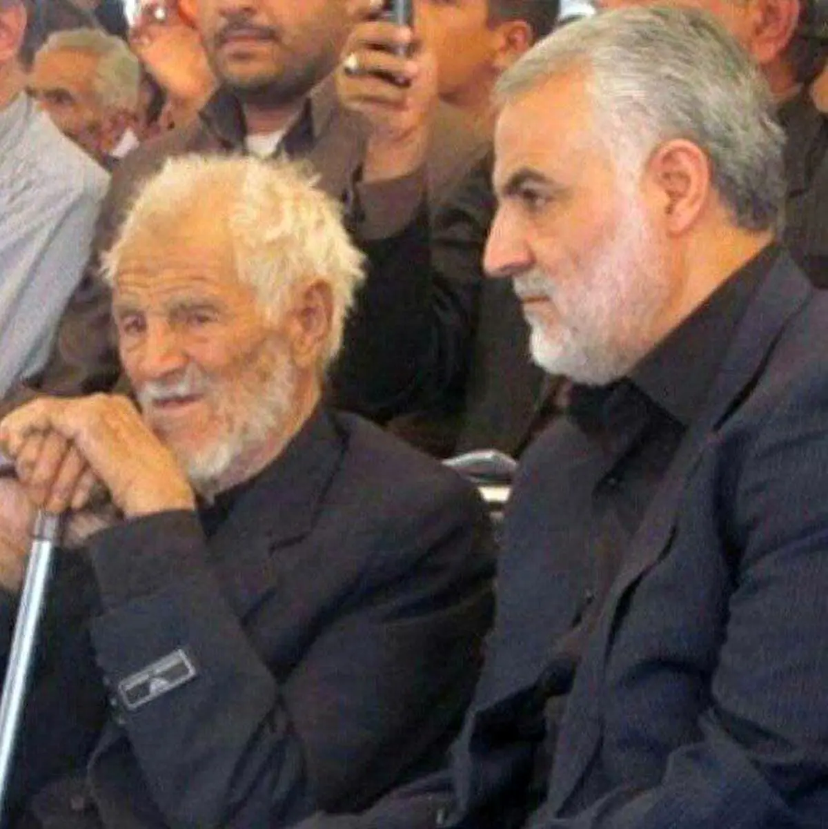 تصویری از سردار سلیمانی و پدرش