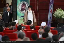حاشیه های تصویری دیدار جانبازان و ایثار گران با رئیس جمهور