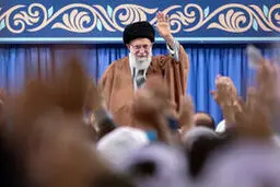 دیدار هزاران نفر از مداحان و ذاکران اهل‌بیت با رهبر انقلاب