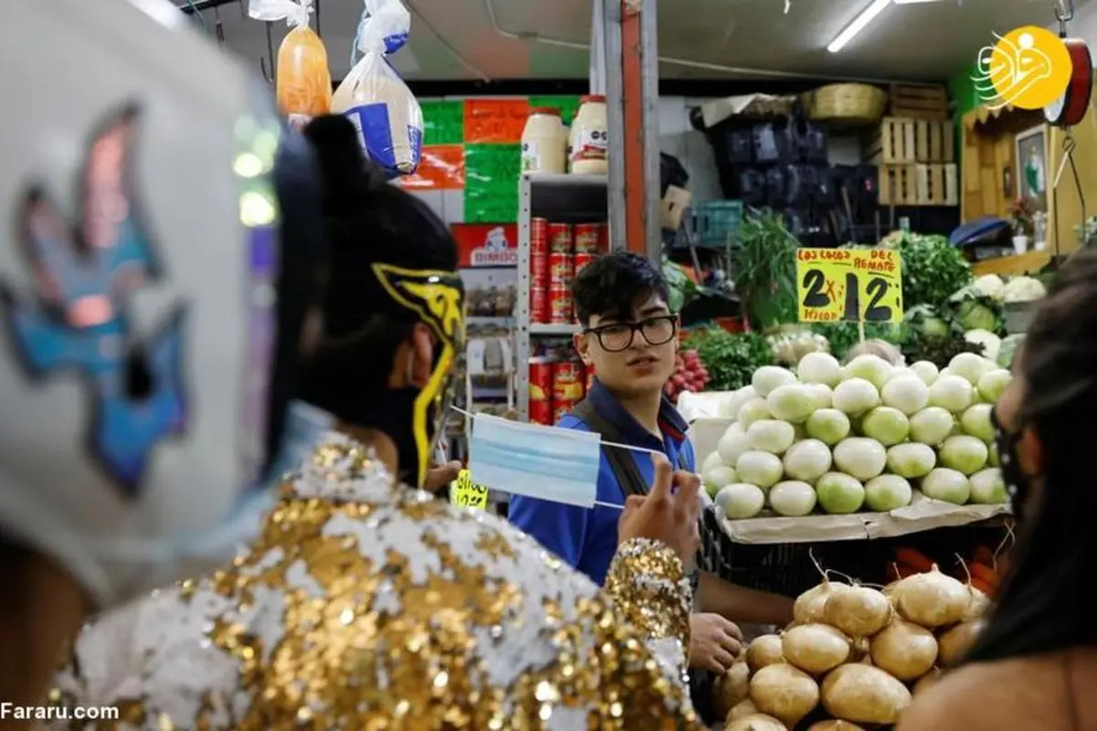 برخورد جالب دو کشتی گیر با افراد بی توجه به ماسک زدن+عکس‌ها