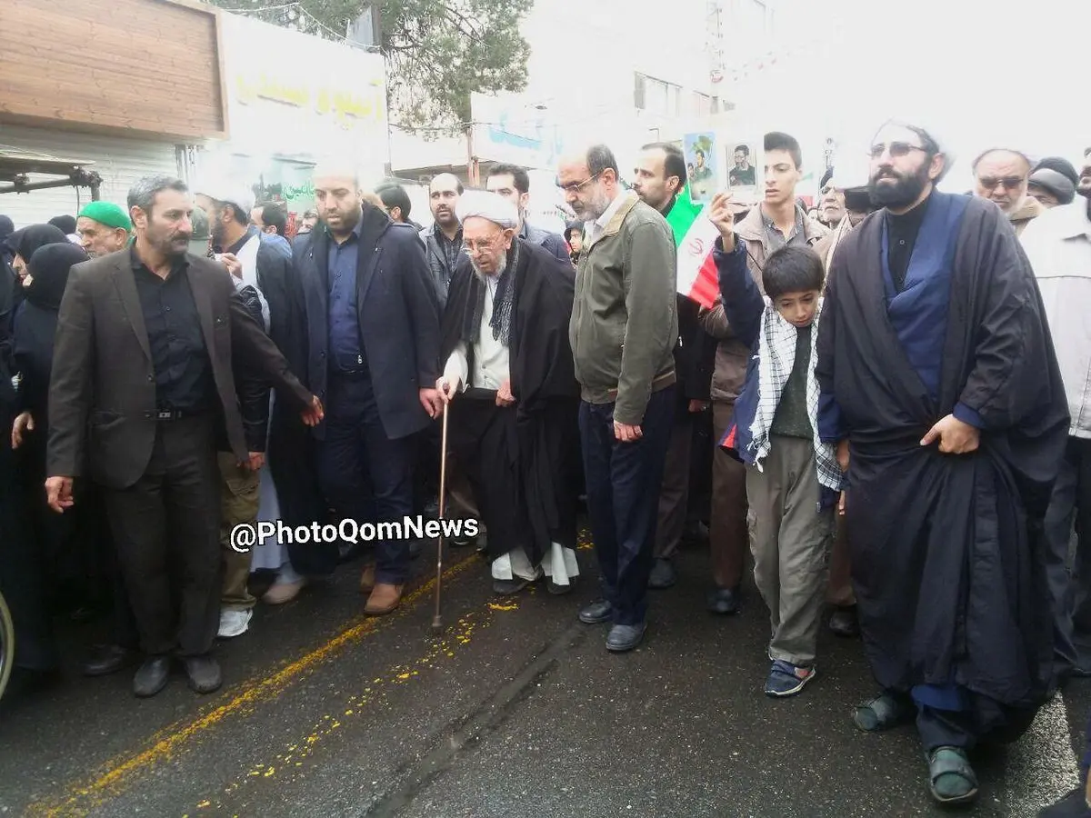 حضور آیت الله امینی در راهپیمایی ۲۲ بهمن / عکس