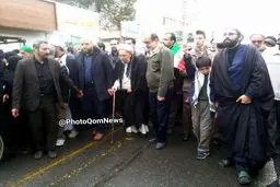 حضور آیت الله امینی در راهپیمایی ۲۲ بهمن / عکس