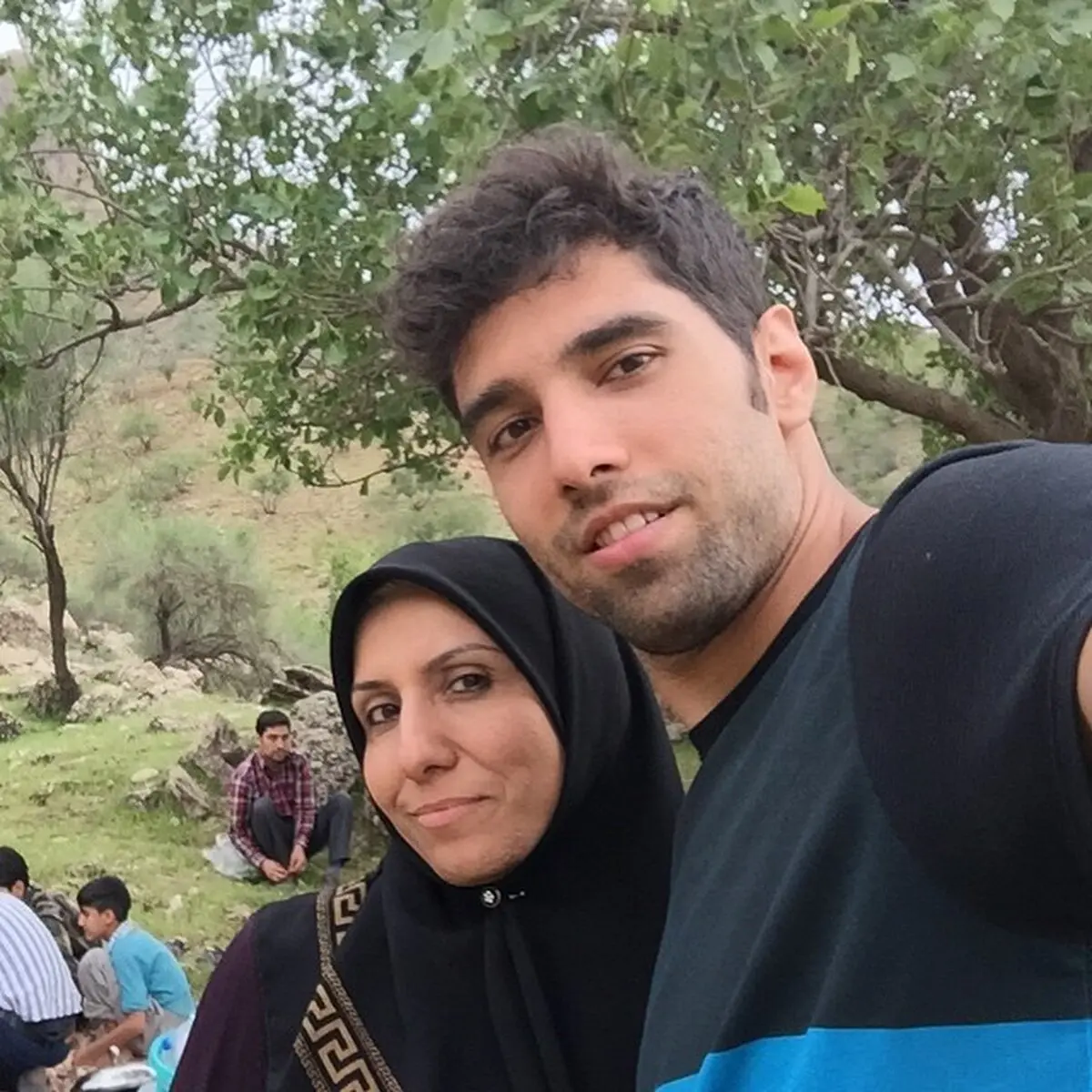 عکس / سلفی ستاره محبوب والیبال با مادرش روز 13 به در