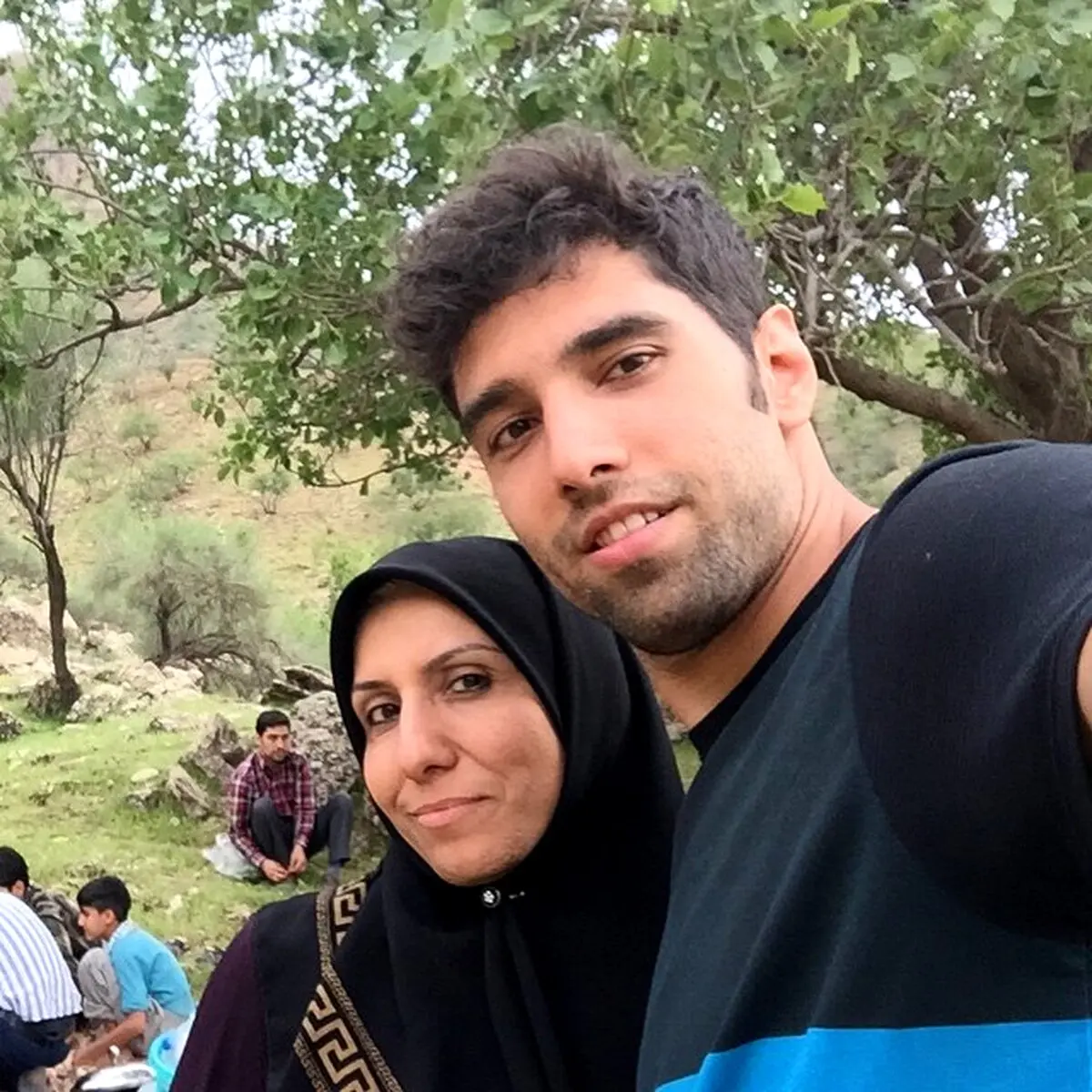 عکس / سلفی ستاره محبوب والیبال با مادرش روز 13 به در