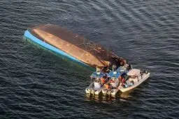 150نفر در یک دریاچه غرق شدند / تصاویر