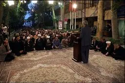 عزاداری رئیس جمهور در شب قدر/عکس