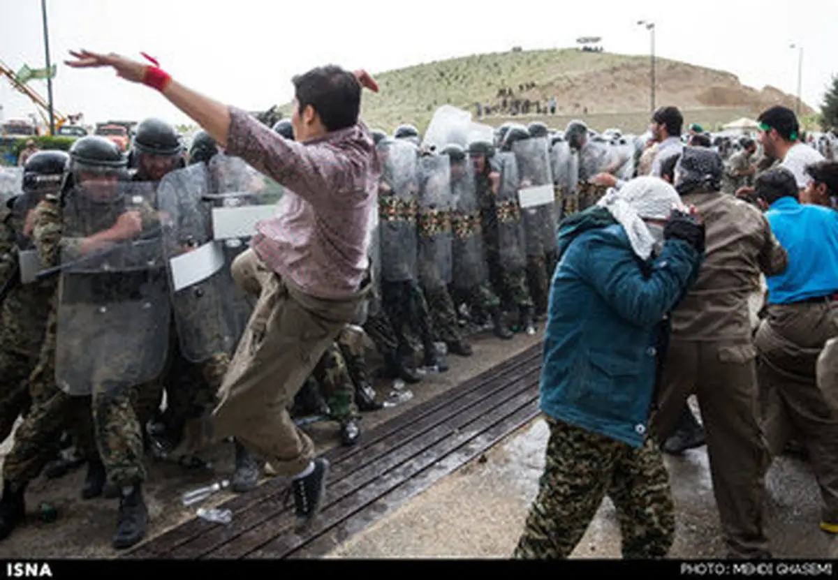 تمرین "مقابله با تجمع خیابانی" در مانور سپاه تهران/تصاویر