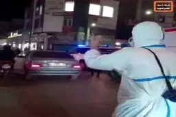 نمایش خیابانی هنرمند آبادانی در لباس کادر درمان+فیلم