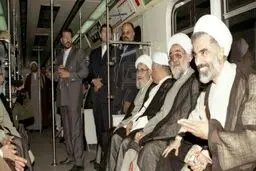 مترو سواری اعضای مجلس خبرگان/ عکس